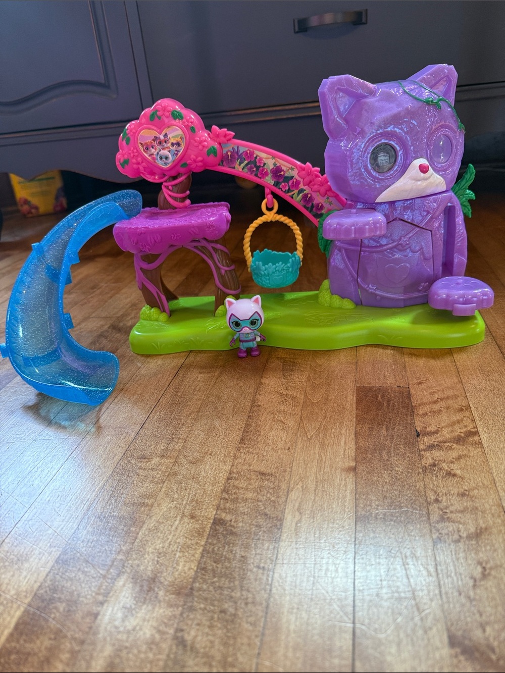Disney Jr. SuperKitties Su-Purr Wild Playset with Slide and